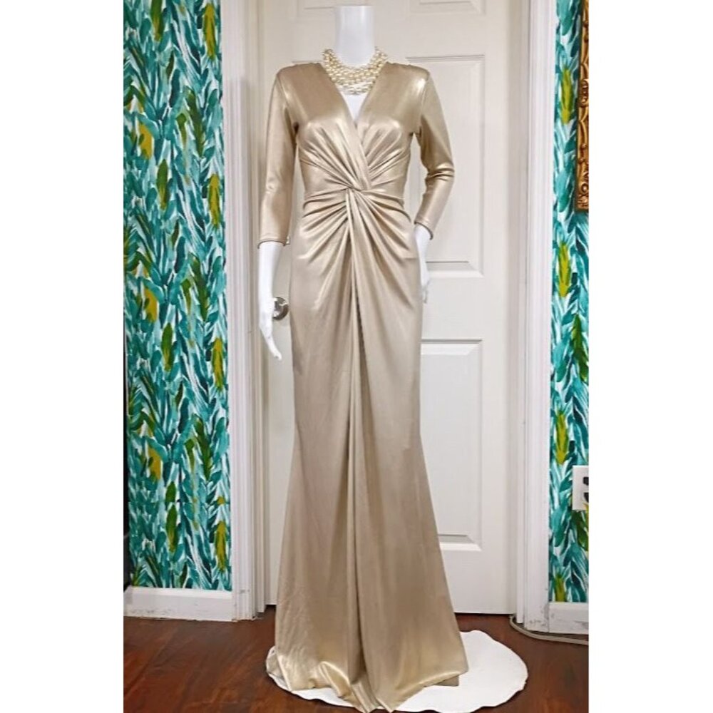 Chiara Boni made in Italy Metallic Gold Gown Size 0 Long Evening Pleated Waist D - Picture 4 of 12